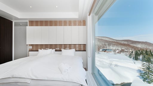 Kizuna Penthouse Bedroom 1