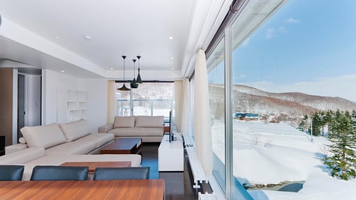 Kizuna Penthouse Dining area