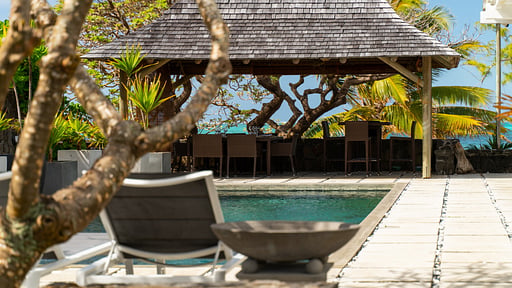 Koki Bonheur Beachfront Villa Schwimmbad
