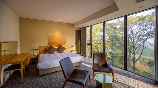 Kozue Yotei Panorama Penthouse Bedroom 1