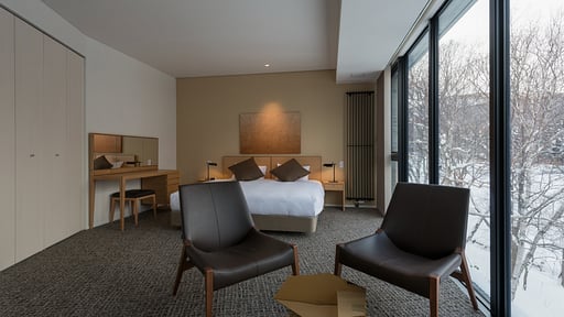 Kozue Yotei Panorama Penthouse Bedroom 1