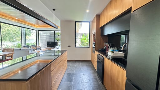 Krisna Forest Villa Kitchen