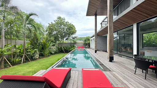 Krisna Forest Villa Swimming pool