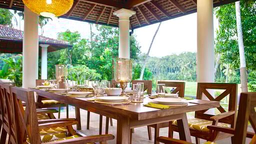 Kumbura Villa Обеденная зона