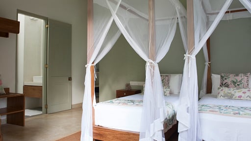 Kumbura Villa Спальня 4