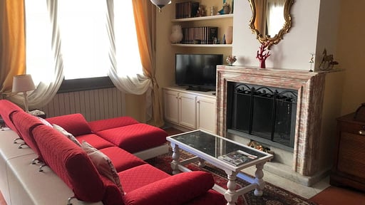 La Bouganville Salon