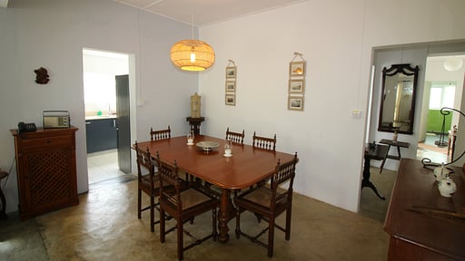 La Case Creole Beachfront Villa Dining area
