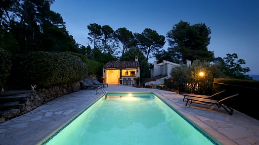 La Colline Du Soleil Swimming pool