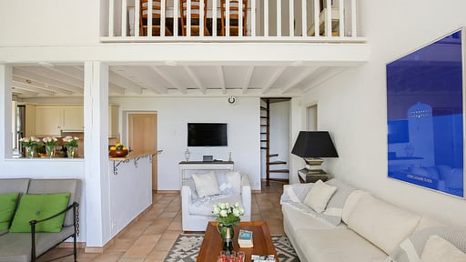 La Colline Du Soleil Living room