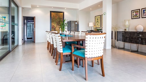La Colline Villa Suriyan 16 Обеденная зона