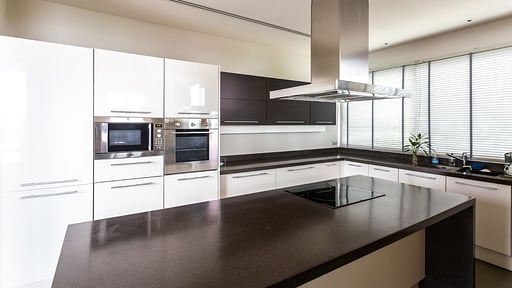 La Colline Villa Suriyan 16 Кухня