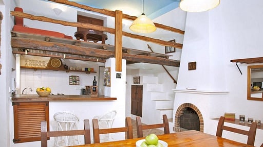 La Finca De Piedra Dining area