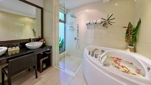 La Lagune Villa Bedroom 1