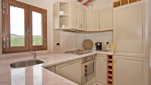 La Maccinaia 14 Kitchen 2