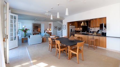 La Maison sur le Port Salle à manger