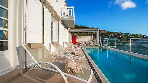 La Maison sur le Port Piscine