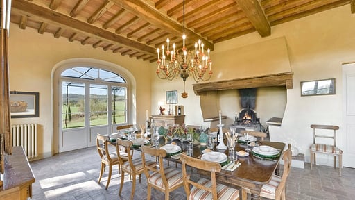 Villa La Miniera Dining area