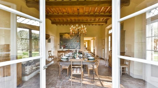 Villa La Miniera Dining area
