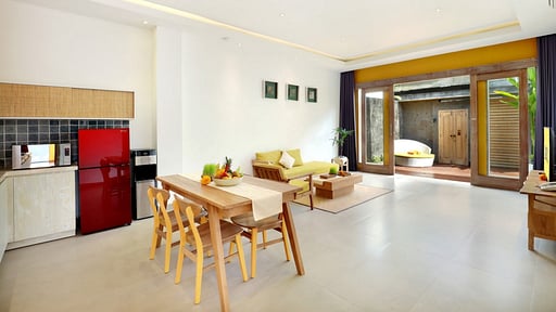 La Mira Royal Waterslide Villa Two Dining area