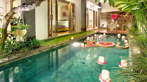 La Mira Royal Waterslide Villa Two Swimming pool