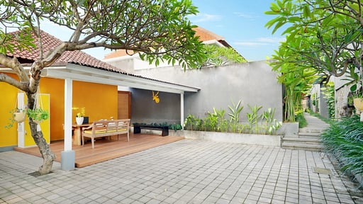 La Mira Royal Waterslide Villa Three Parking areas