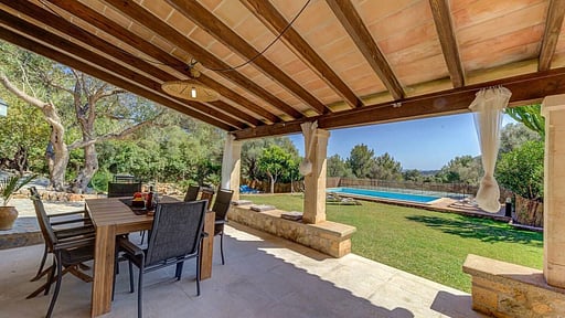 La Plana Dining area