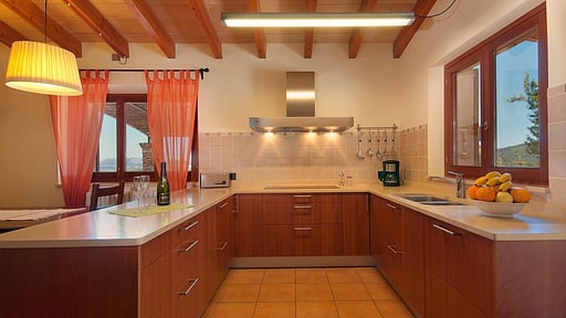 LA SALVE D'ALT Kitchen