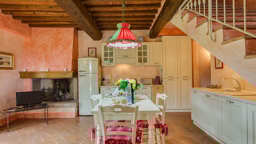 La Stalla Apartment Dining area