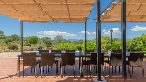 La Tierra Villa BBQ equipment