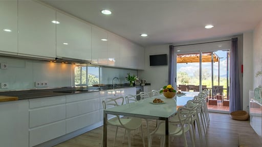 La Tierra Villa Kitchen