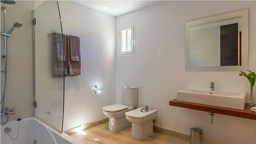 La Tierra Villa Bedroom 2