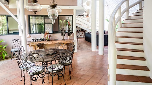 La Villa Oberoi Dining area