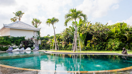 La Villa Oberoi Swimming pool