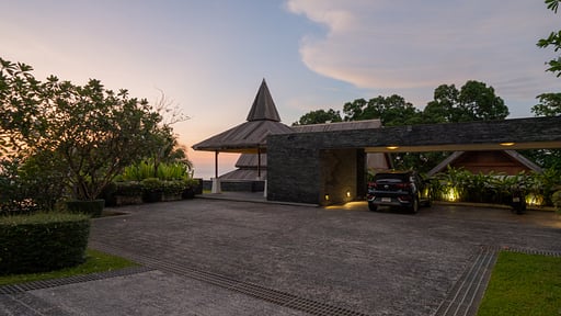 Laemsingh Villa 2 Parkflächen