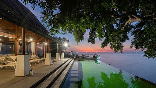 Laemsingh Villa 2 Schwimmbad 1