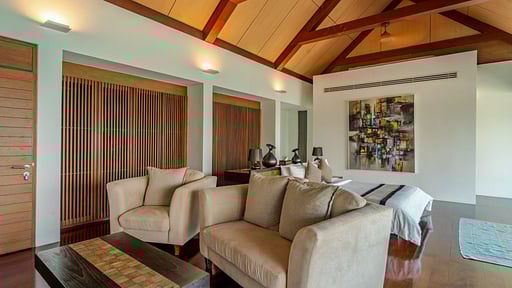 Laemsingh Villa 5 Bedroom 1