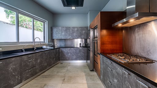 Laemsingh Villa 5 Kitchen