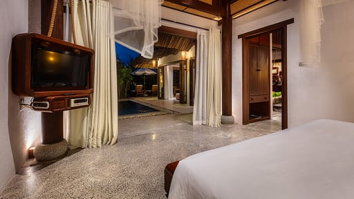 Lagoon Pool Villas Bedroom 1