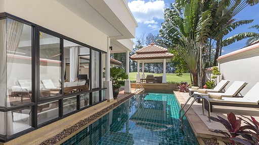 Laguna Fairways Swimming pool