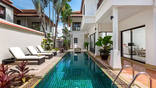 Laguna Fairways Swimming pool