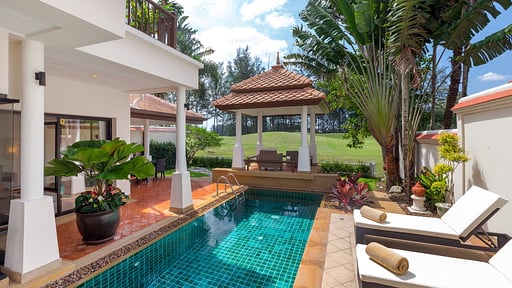 Laguna Fairways Swimming pool