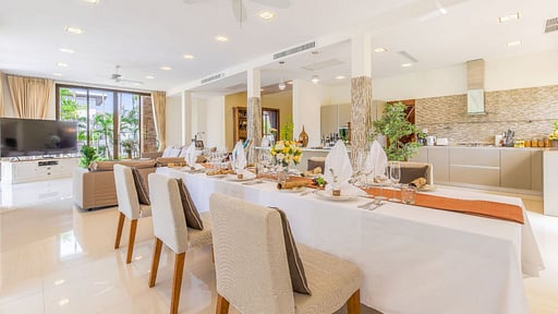 Laguna Villa Fifty Five Essecke 1