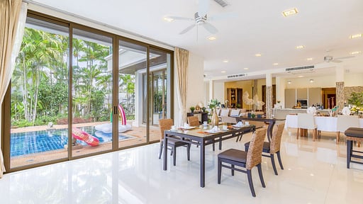 Laguna Villa Fifty Five Essecke 2