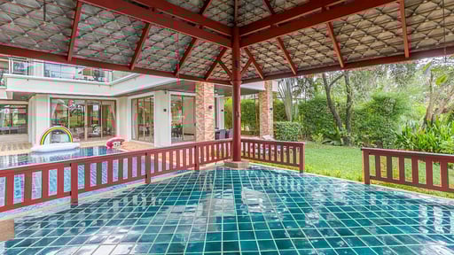 Laguna Villa Fifty Five Gazebo