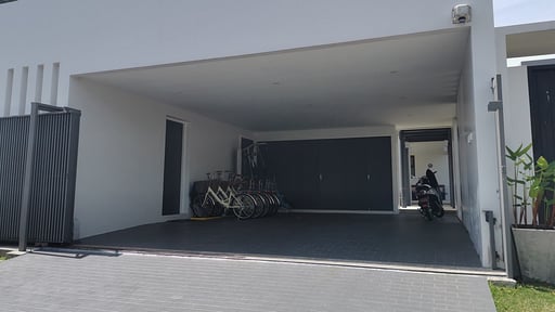 Laguna Villa Fifty Seven Parking areas