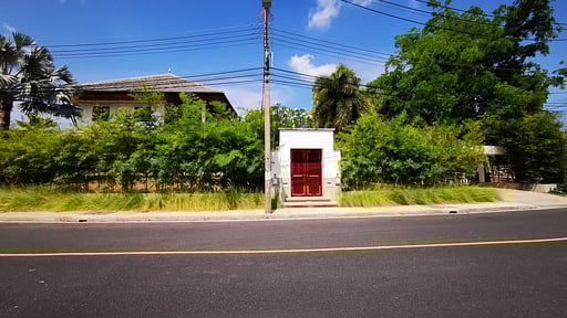 Laguna Villa Seventy Five Others