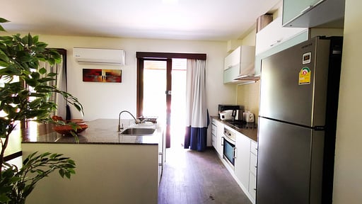 Laguna Villa Seventy Five Kitchen