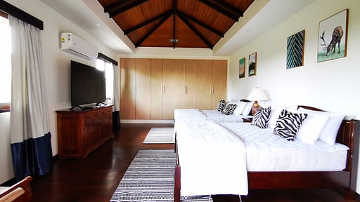 Laguna Villa Seventy Five Bedroom 4
