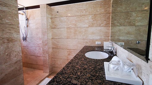 Laguna Villa Seventy Five Bedroom 1