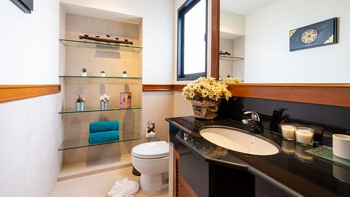 Laguna Villa Thirty Nine Others